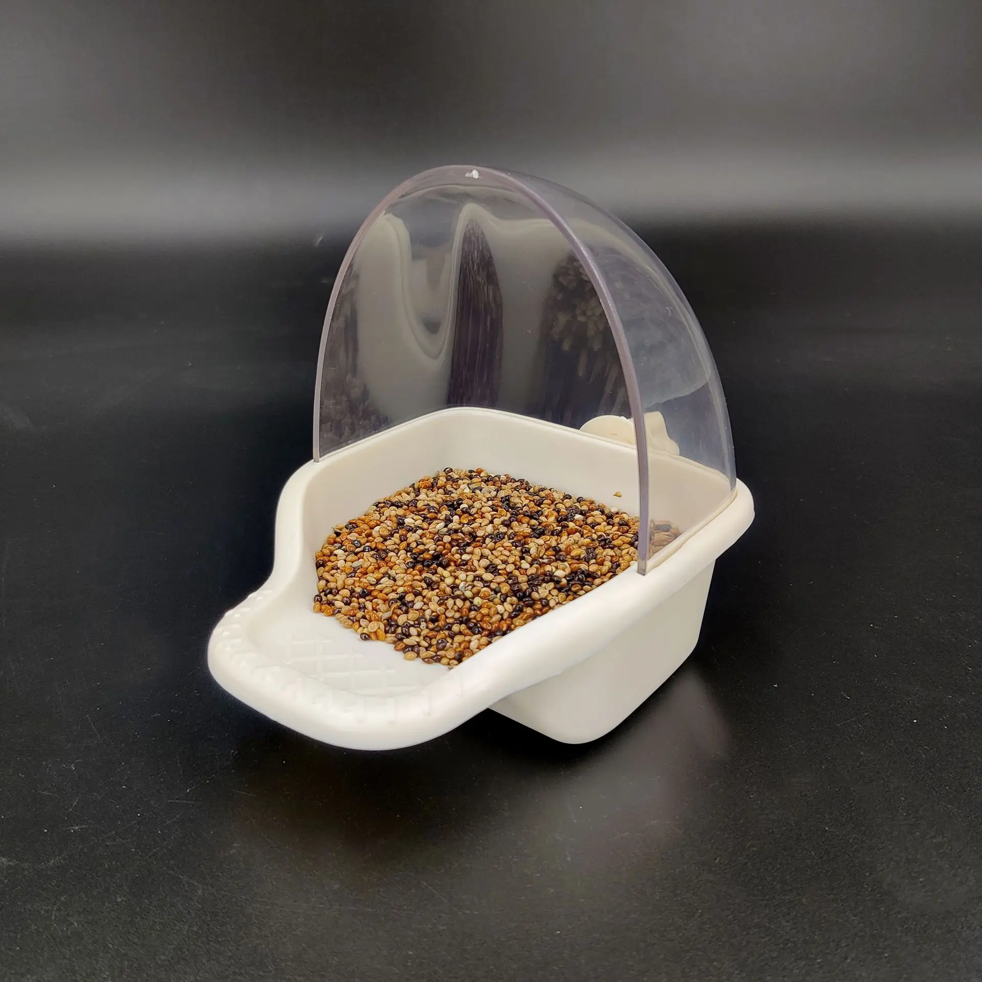 Automatic water dispenser for birds Feeding water feeder parrot food box food can transparent anti scattering feeder