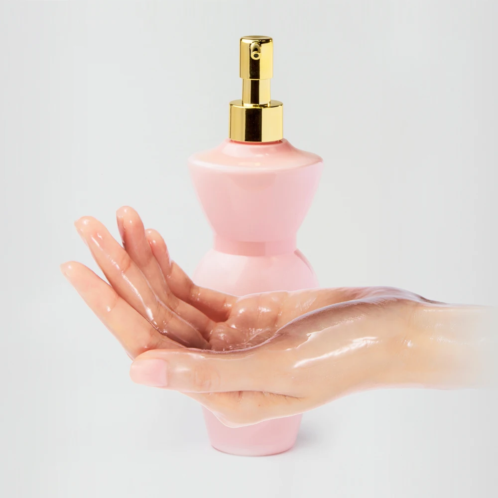 Custom 250ml 8oz Plastic Cosmetic Beauty Skincar PET Pink Shampoo And Conditioner Shower Gel BottleWith Pump Cap