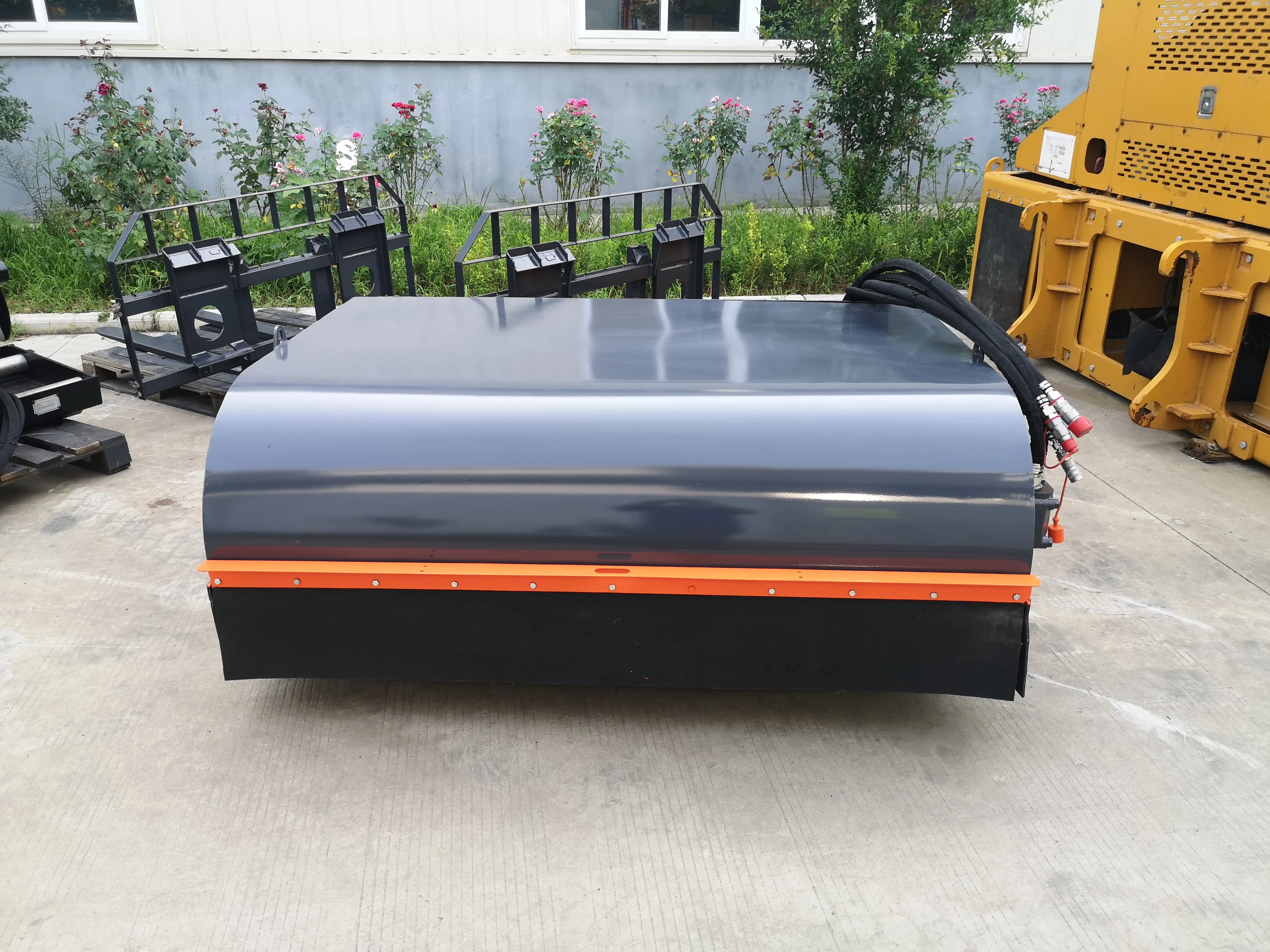 Good   price  Of  Hopper brooms with bucket  Skid loader attachments Skid Steer loader attachments high quality