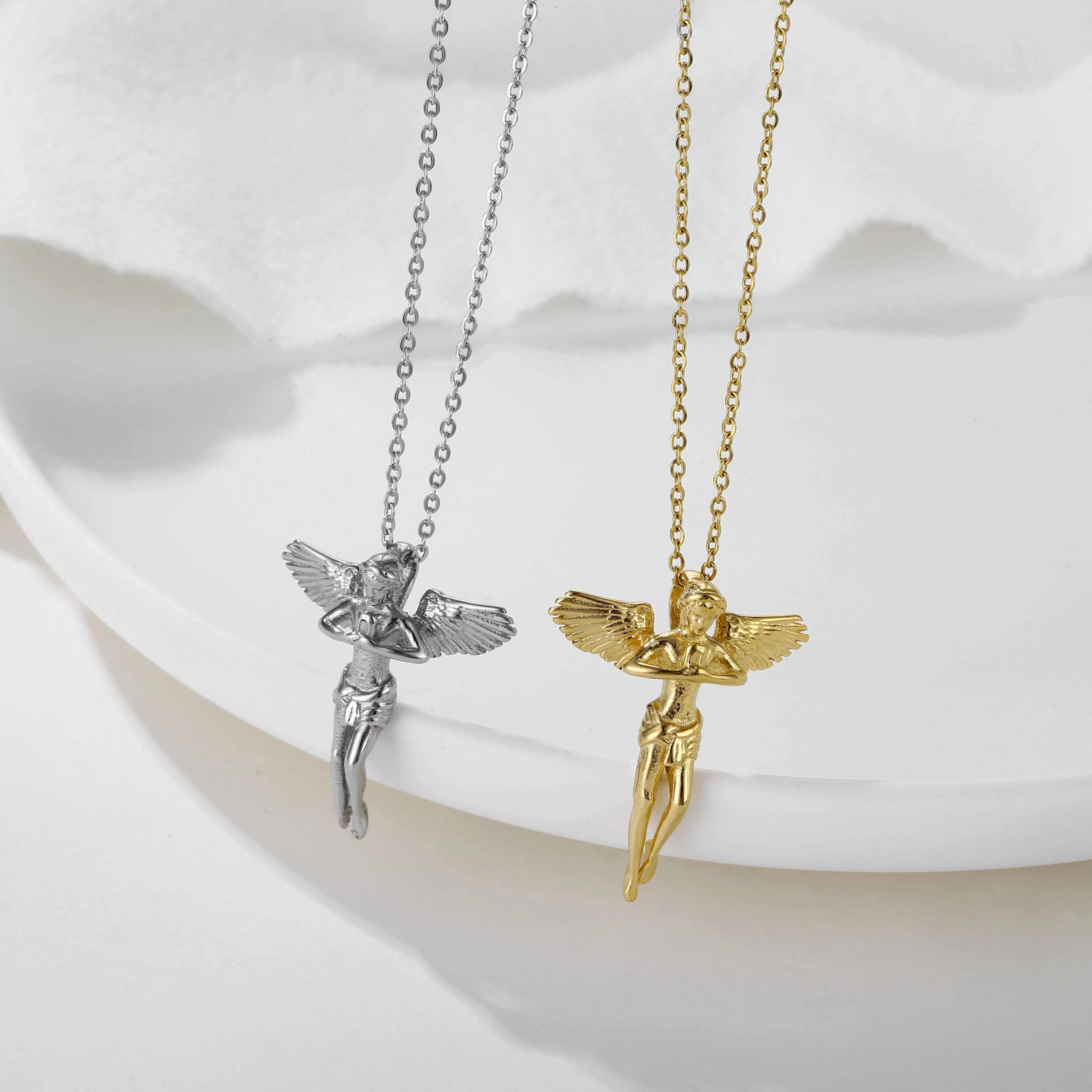 Wholesale Jewelry 18K Gold 3D Revenge Gun Angel Lion Head Praying Angel Pendant Necklace Stainless Steel Silver Chain Necklace