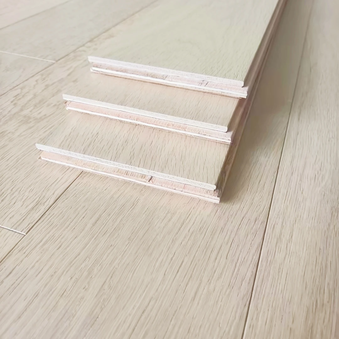 Wholesale natural white European oak hardwood flooring solid wood wide multilayer engineered flooring white oak flooring
