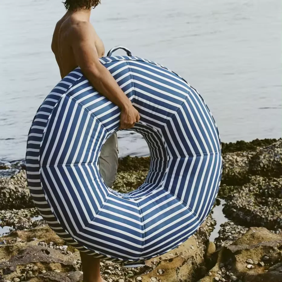 Hot models sunbathing inflatable lounger waterproof fade-resistant fabric coral striped swimming ring pool floats