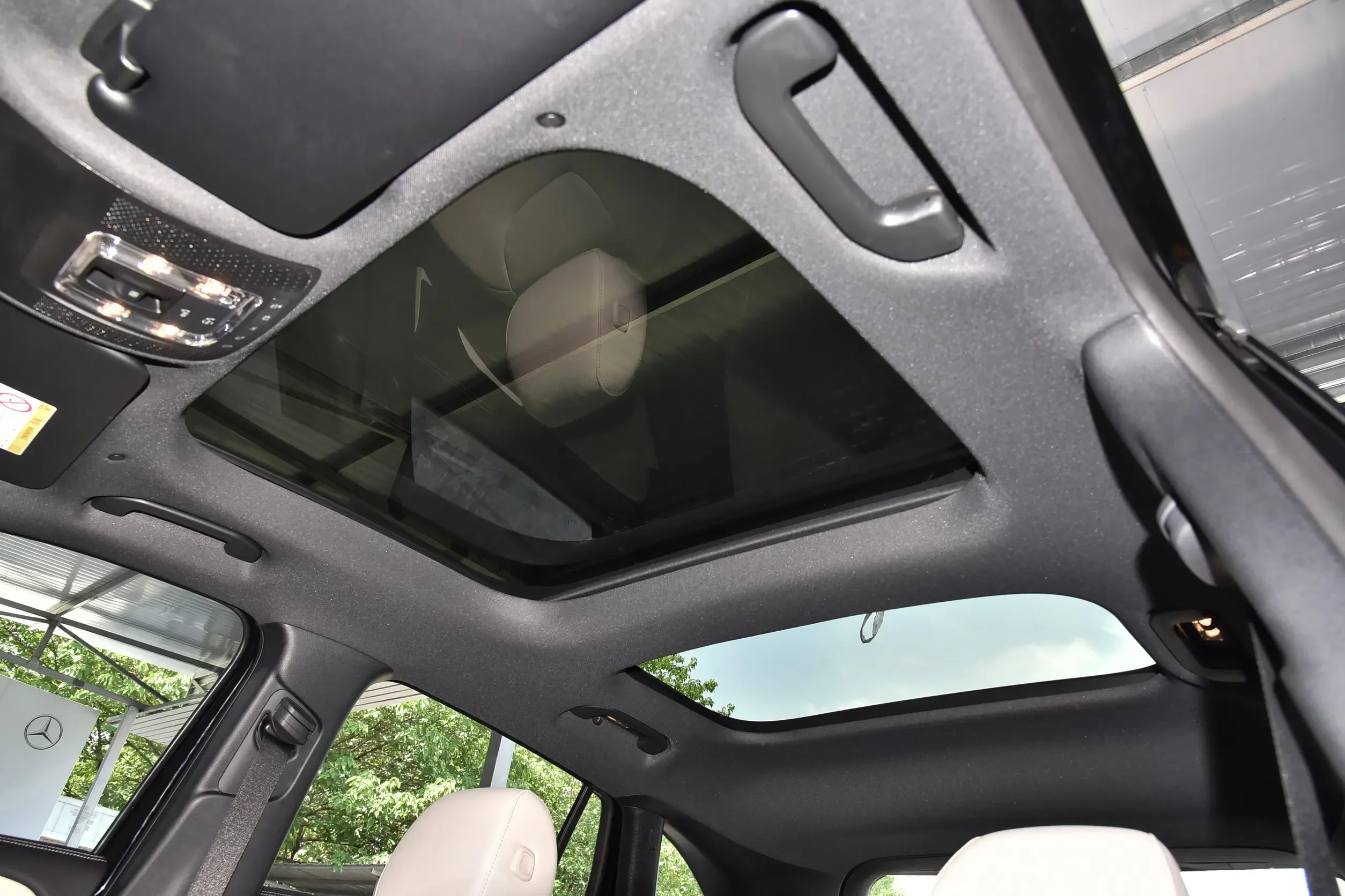 2022 Hot luxury family Mercedes electric cars SUV Mercedes EQA 260