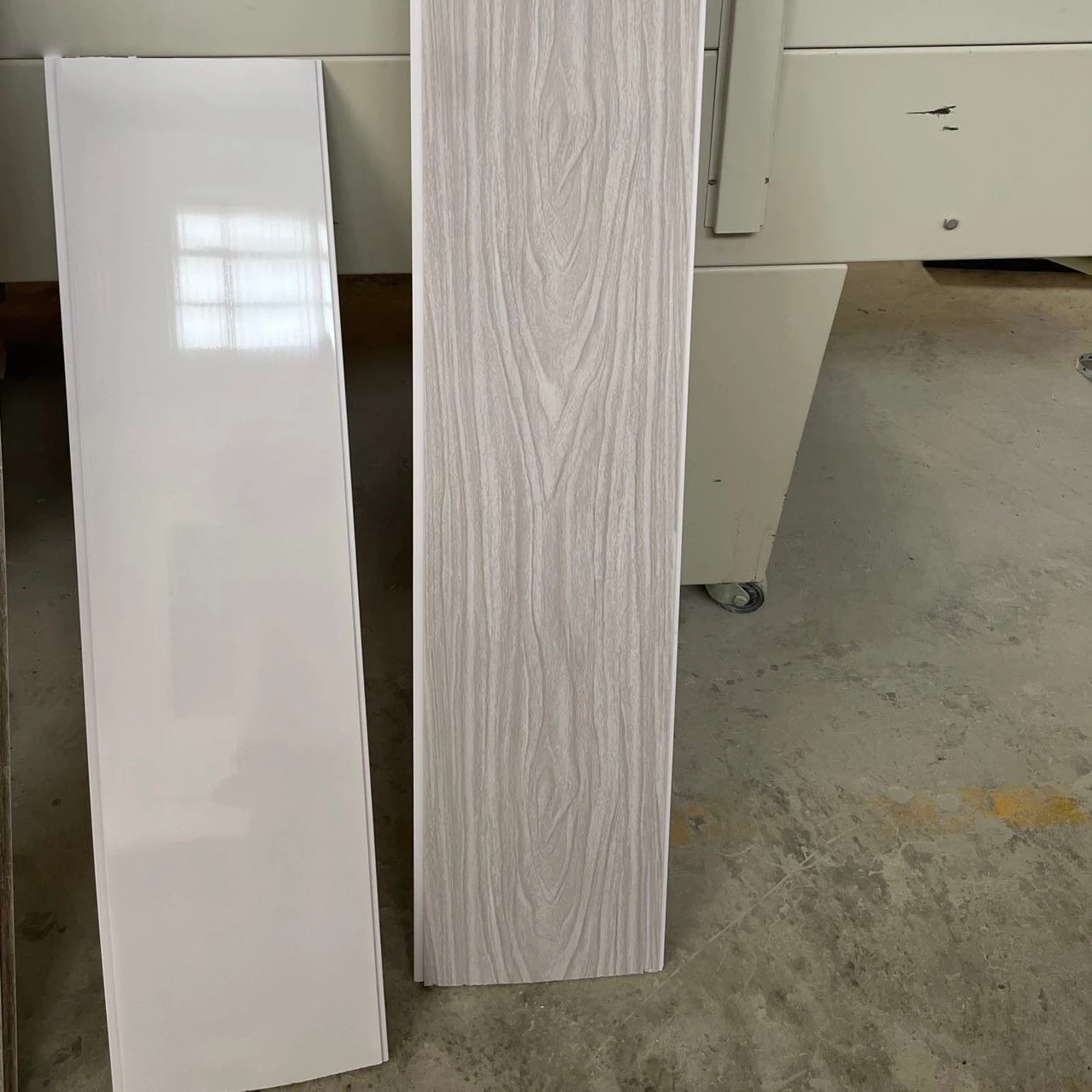 Plain white glossy pvc ceiling panel false ceiling for house decoration blanco techo