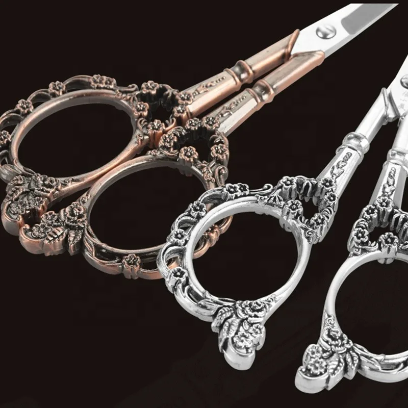 Vintage Crane and Cloud Pattern Handles Smooth Cutting Embroidery Shears Metal Craft Scissors for Sewing, Craft, Art Work