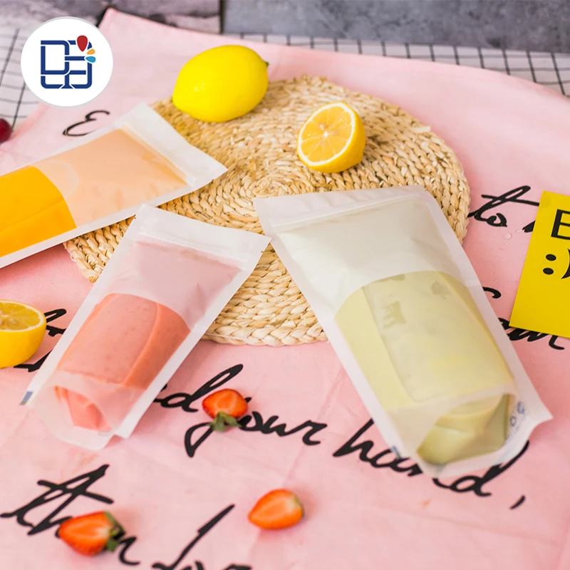 
700ML New White Drink Bag Soft Drinks Fruit Punch Drink Packaging Bags With Zipper 