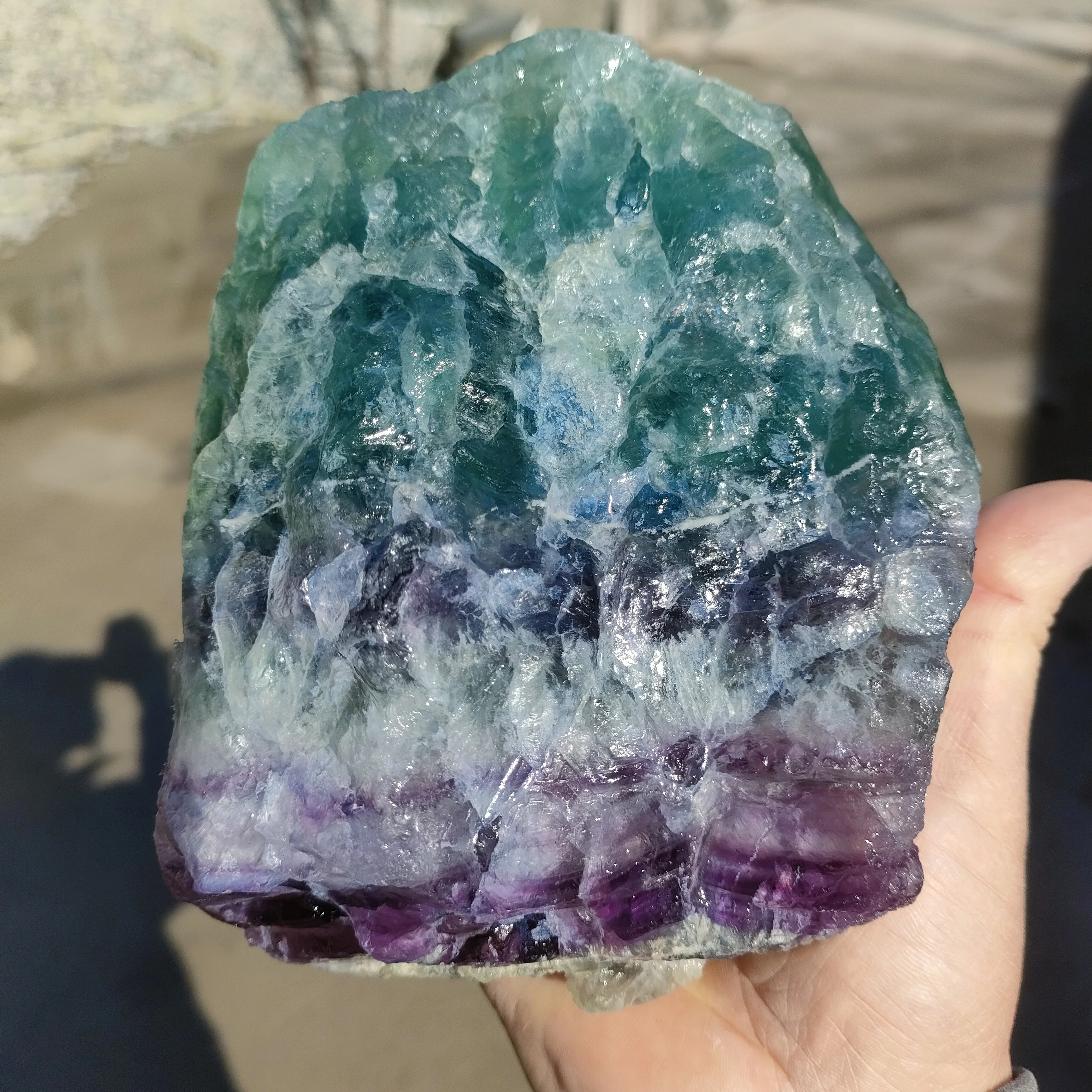 ZHANFEI custom large natural green crystal fluorite expanded fragrant stone colorful crystal natural raw stone oem