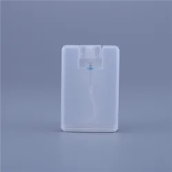 Сделанная на заказ плоская бутылка для духов из прозрачного черного и белого полипропилена объемом 20 мл бутылка с распылителем для кредитных карт