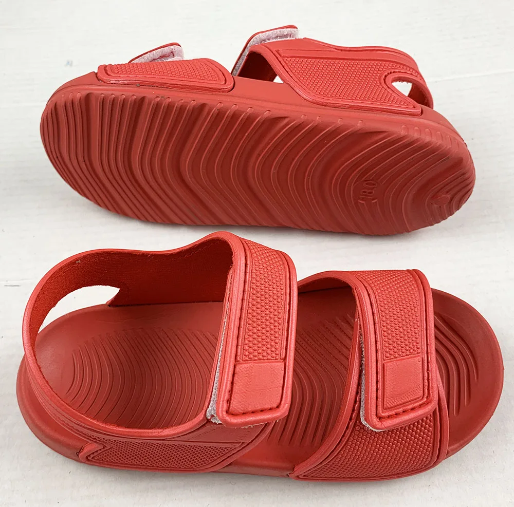 Модные дизайнерские сандалии для девочек