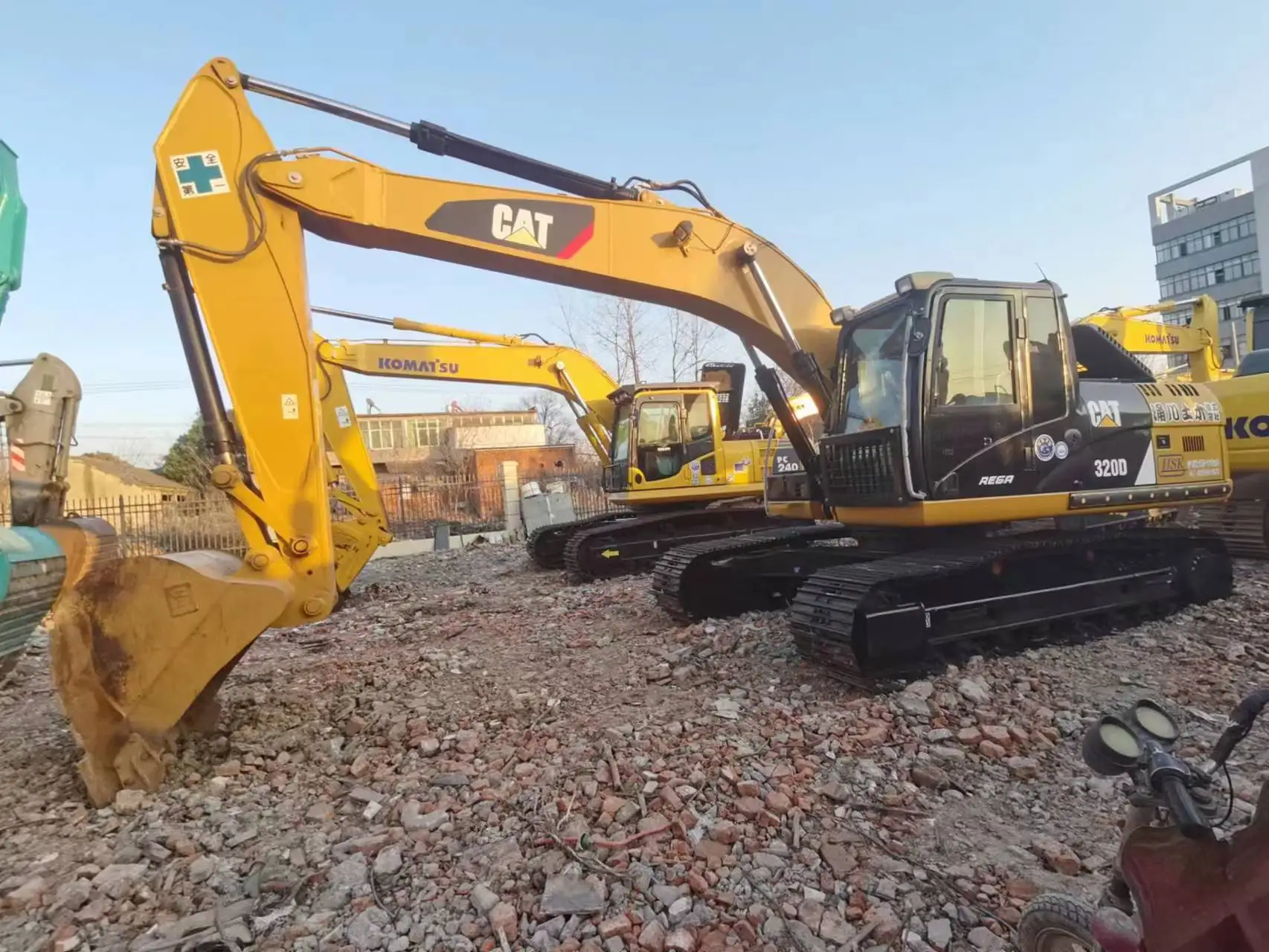 CAT 320D used excavator cat 320 crawler excavator caterpillar 320d 320c 330d excavator for sale