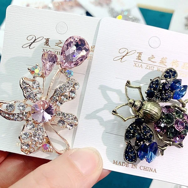 Wholesale High Quality Korean Diamond Pearl Butterfly Brooches Alloy Flowers Brooches Rhinestone