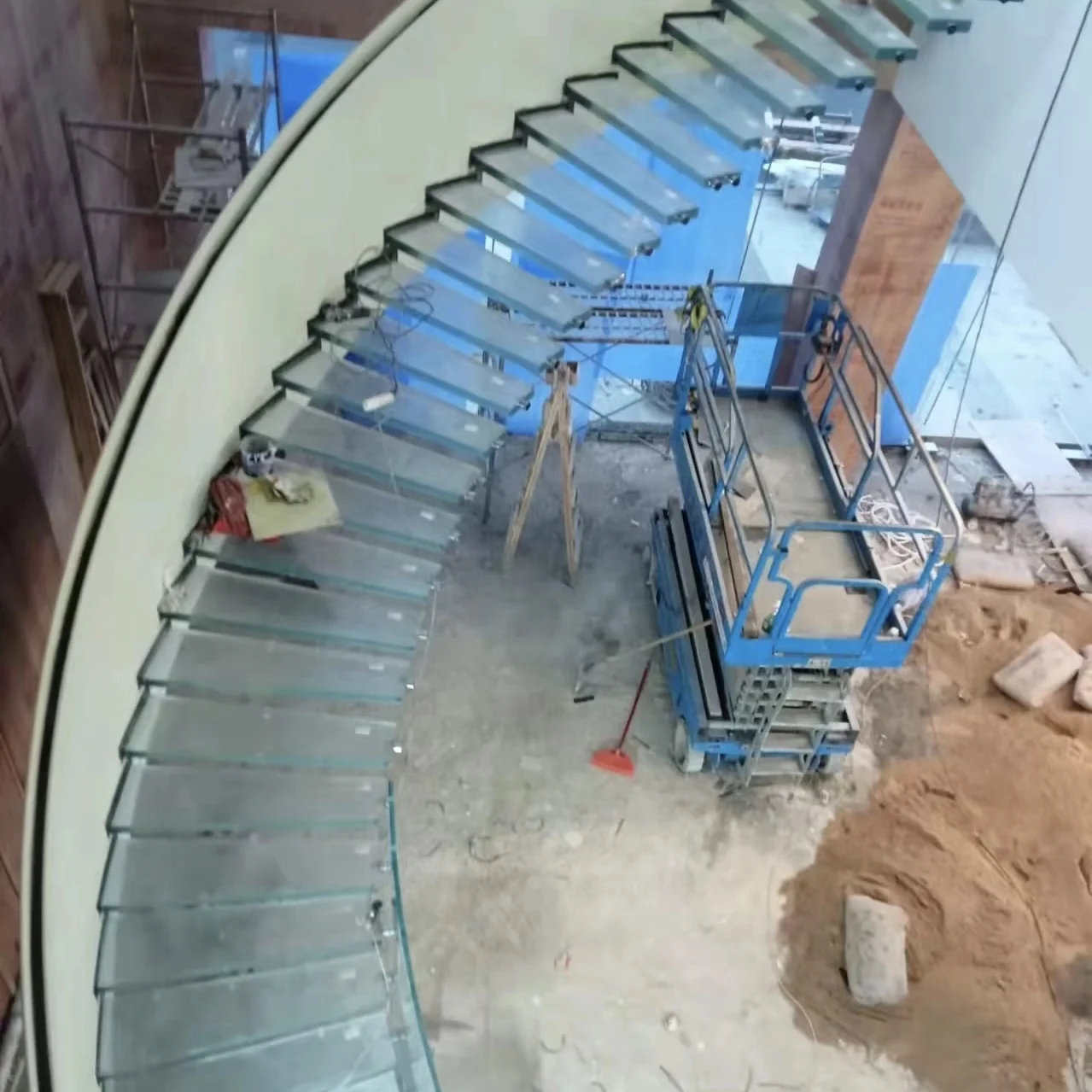 Factory Price Manufacturer Supplier Thickened Laminated Glass Step Double-Layer Steel Plate Guardrails Curved Arc Stair