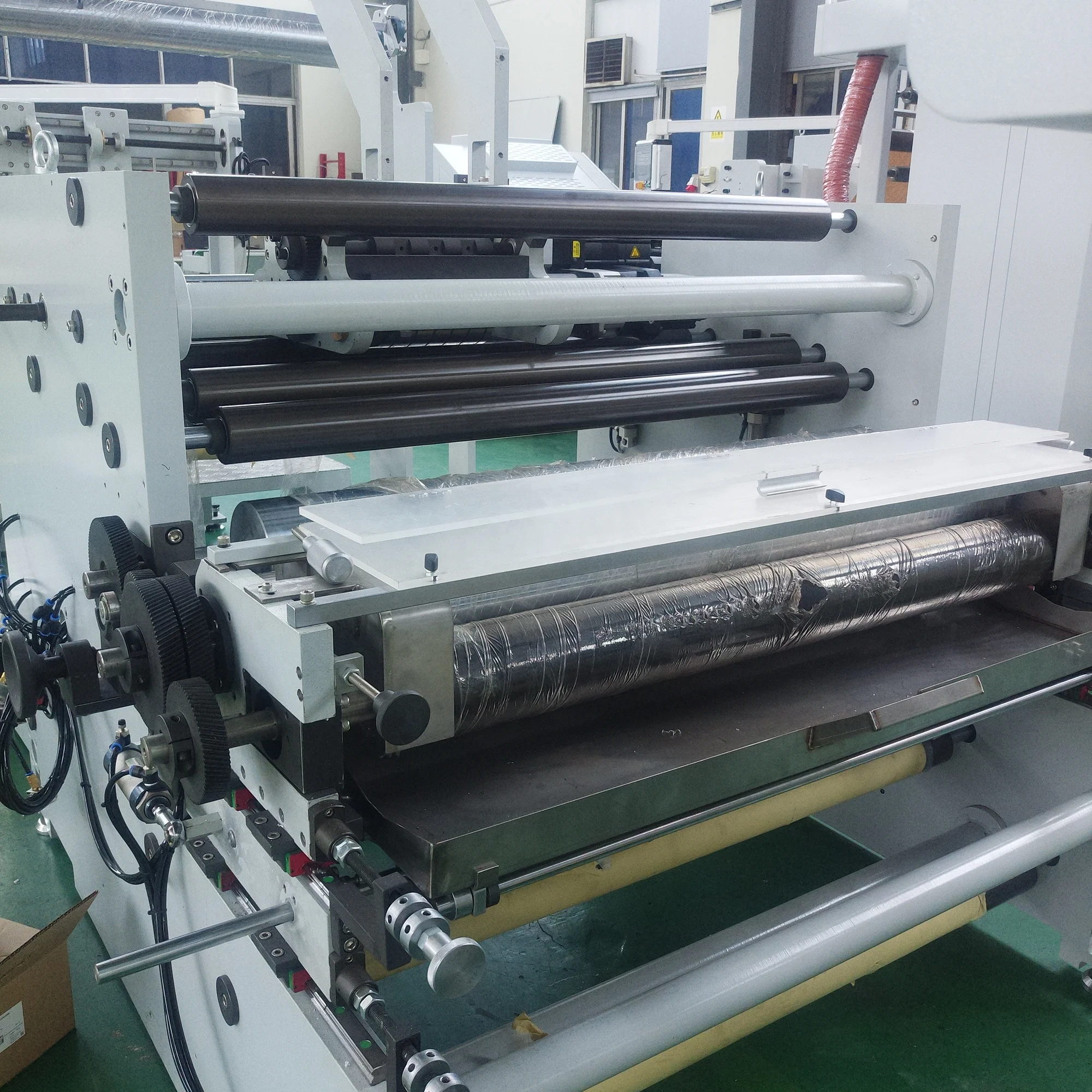 
Automatic Square-Bottom Paper Bag Making Machine 