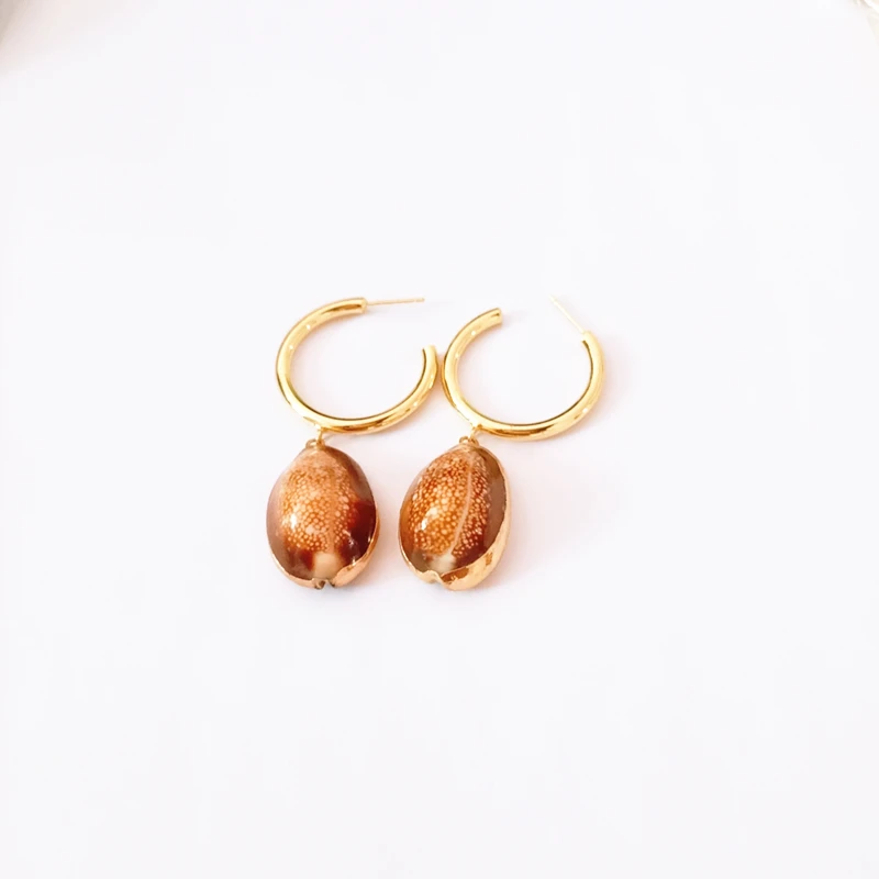 
Bohemian Natural Conch Shell Drop Earrings Minimalist Seashell Brass Gold Plated Hoop Earring 