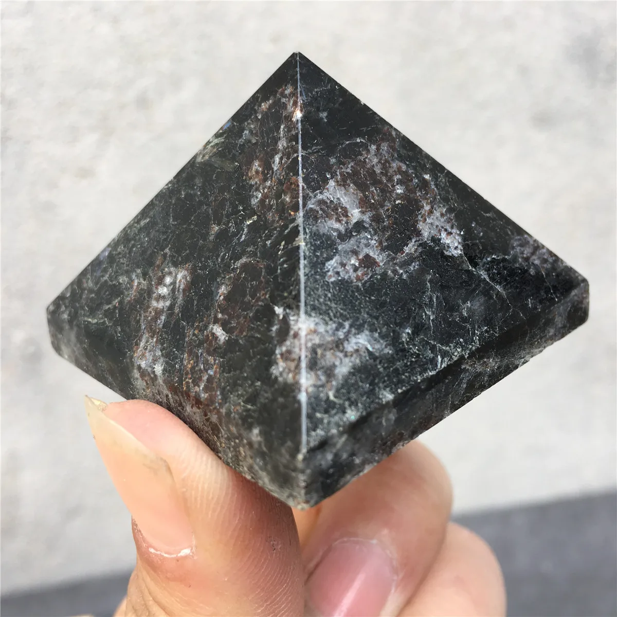 Egypt Pyramid Stone Sculpture crystal quartz Statue Chakra Reiki Carved Fengshui Crafts Healing Spiritual Crystal