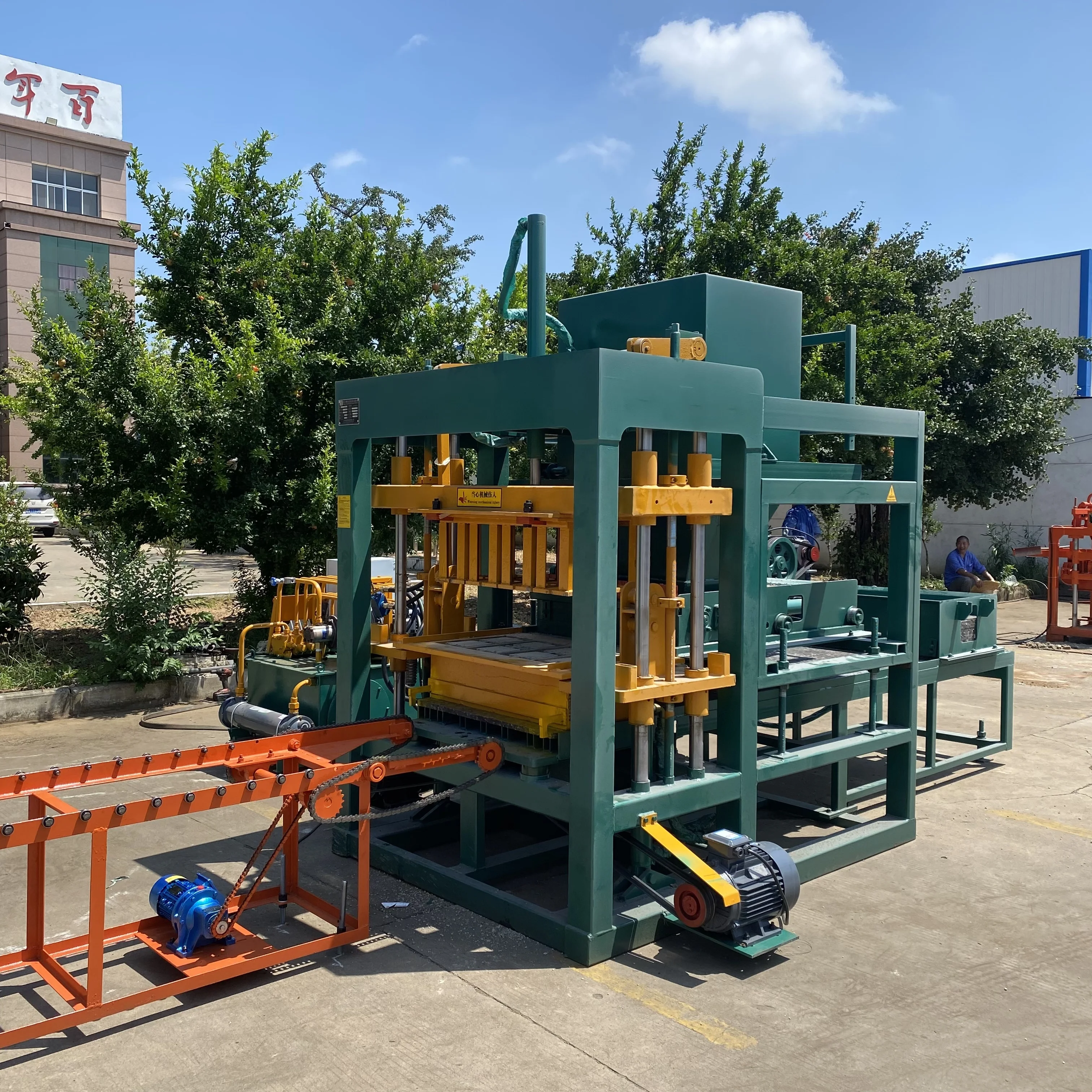 QT4-20 hydraulic brick making machine automatic concrete hollow brick making machinery for sale