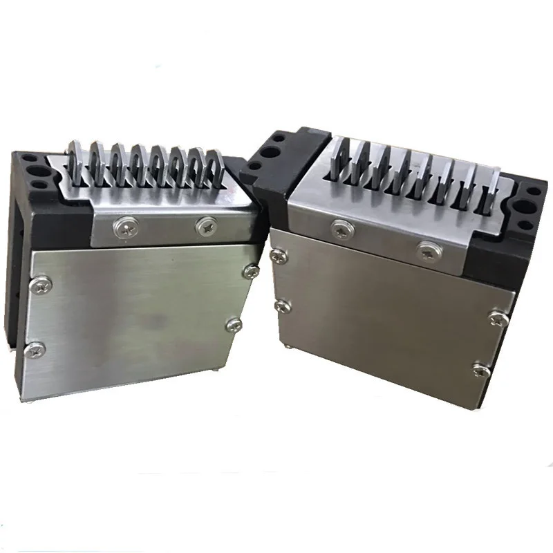 Flat knitting machine spare part yarn storage yarn feeder for sweater knitting machine