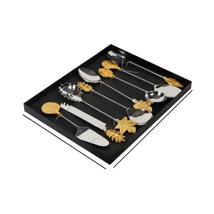 Antique Designing Metal Cutlery Set Glossy Silver and Gold Finishing Serving Cutlery for Tableware Spoon Set of 8 Pcs for Sale