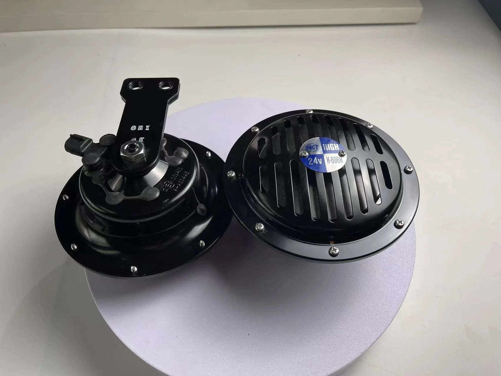 Factory Direct Sale 425-06-31311 Horn For Wheel Loader WA380 WA430 Dump Truck HM350 HM400