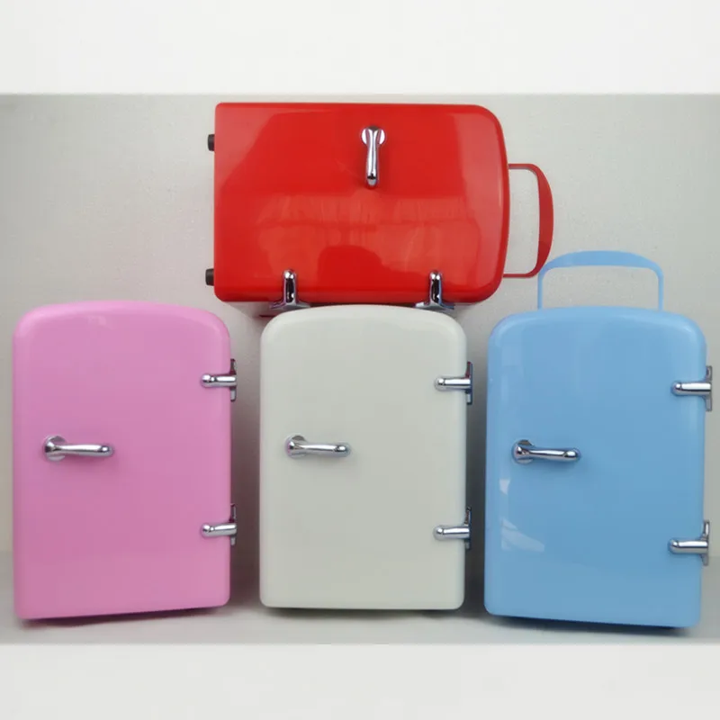 Hot Selling 4l Multicolor Mini Plastic Portable Makeup Refrigerator With Handle