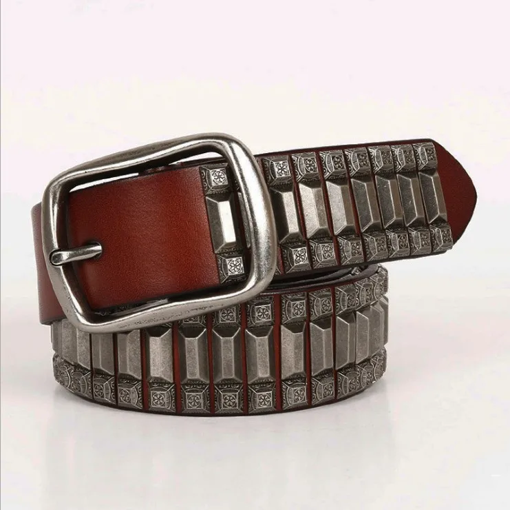 Direct Factory Custom Rivet Decoration Fashion Individuation Cow Leather Belt with Copper Buckle and Accessories