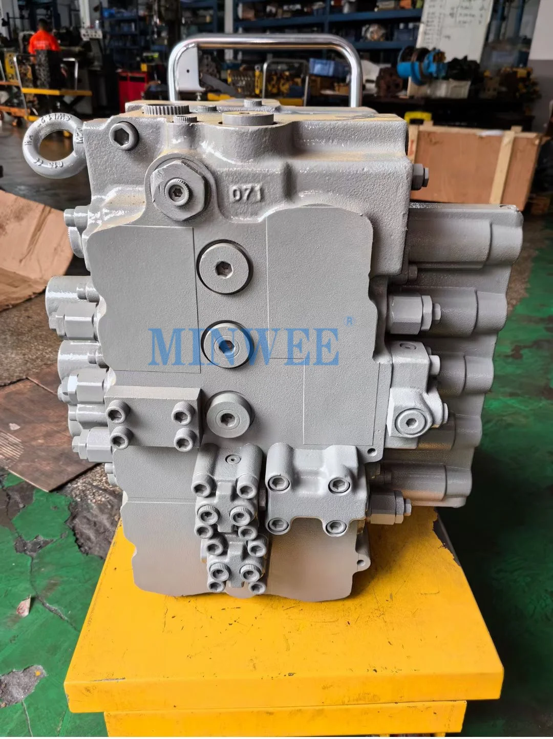 MINWEE ZX490-5A ZX690-5A ZX890-5A for Hitachi Excavator Distributing Valve YA00037264  Main Control Valve