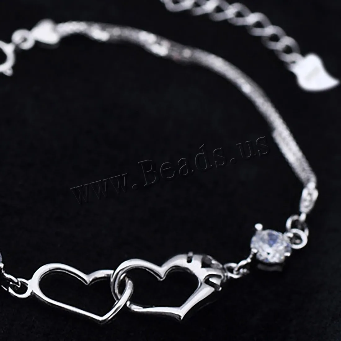 2021 New product jewelry  brass Bracelet with Love Heart Charm Bracelet Bangle 569536