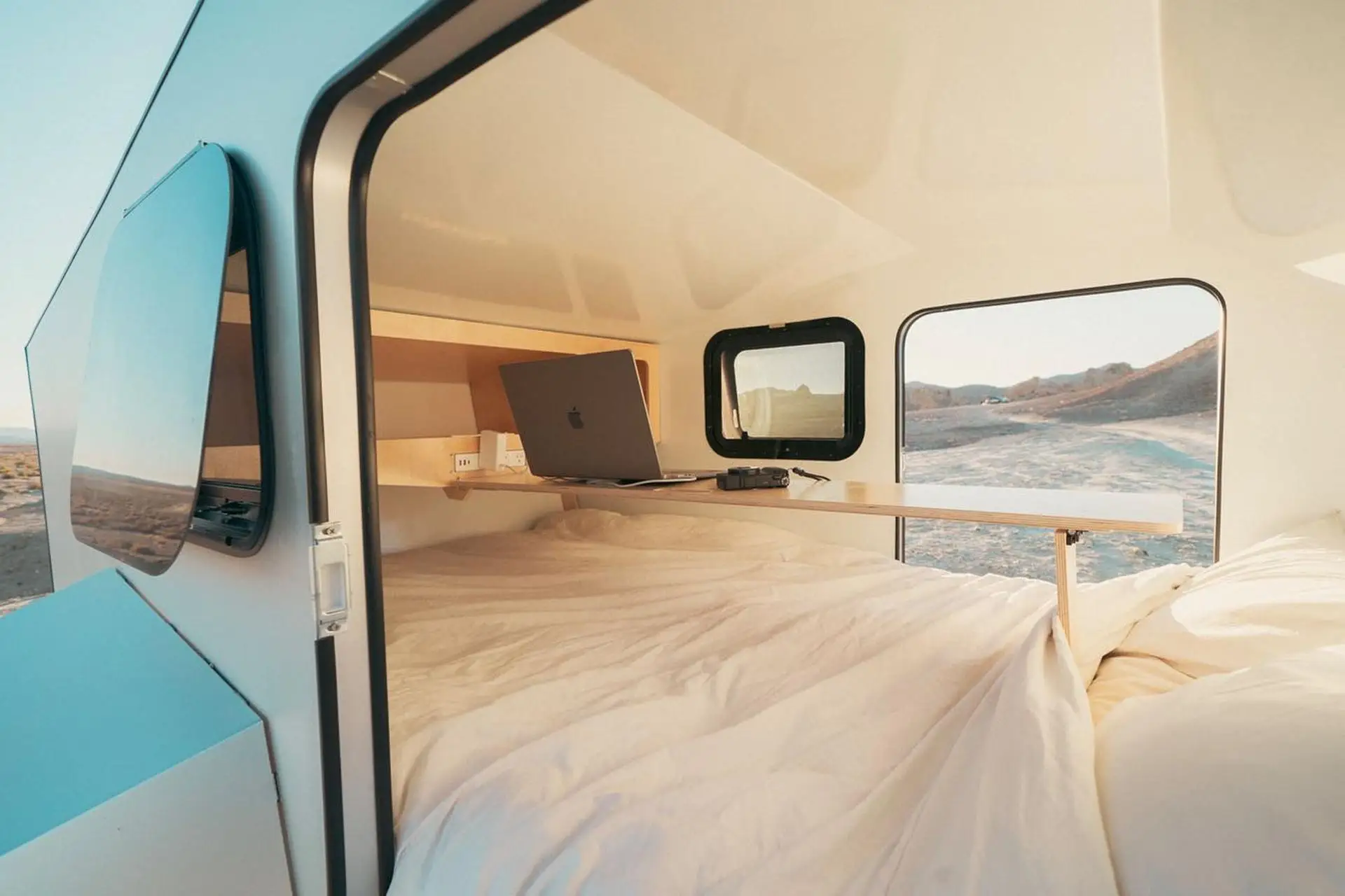 2024 Wholesale Small RV Off-Road Teardrop Camper Trailer Mobile Function for Travel Cyber truck