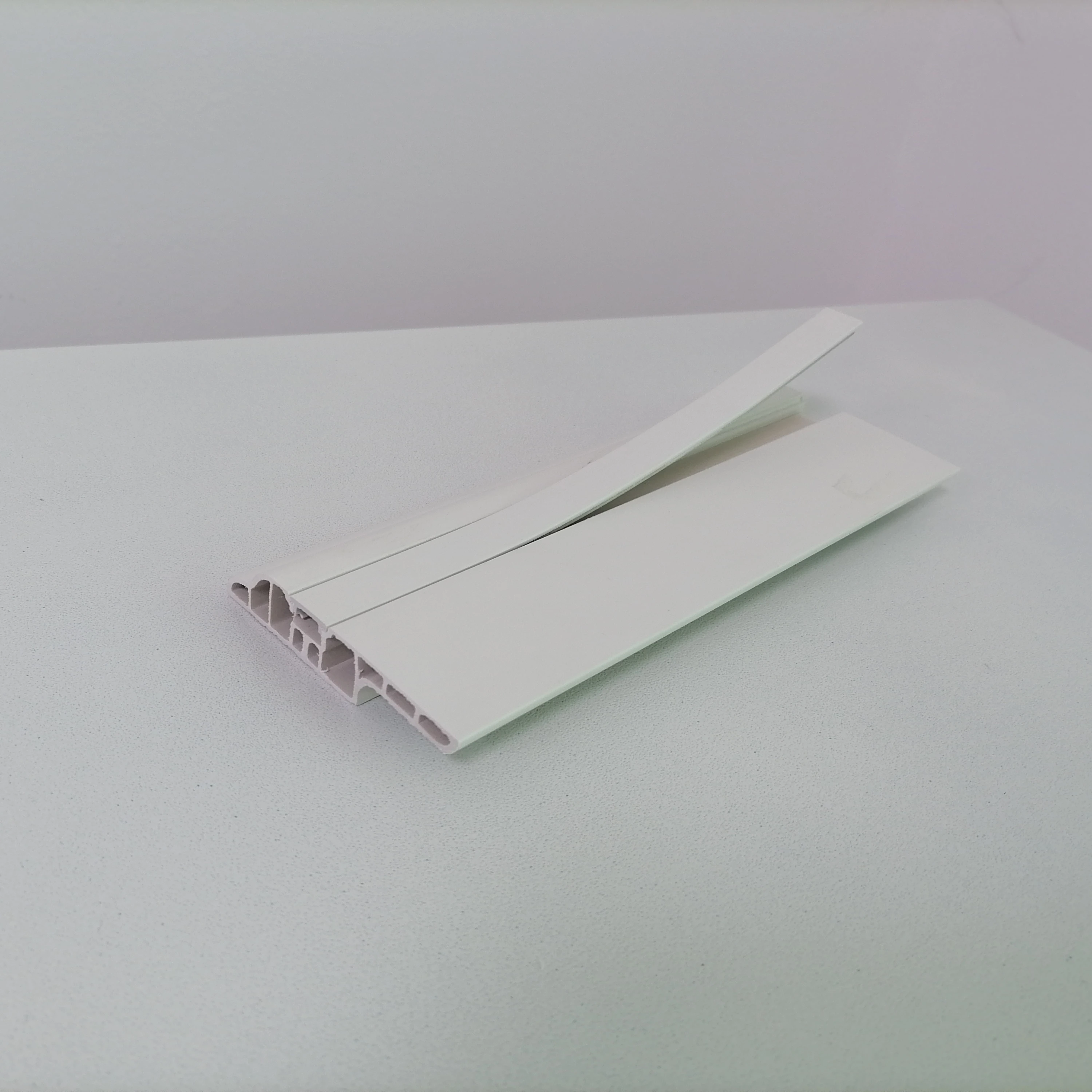 Waterproof Plastic Trim Molding WPC Wall Baseboard Floor Impact-Resistant Low-Maintenance Easy-to-Clean Skirting Board