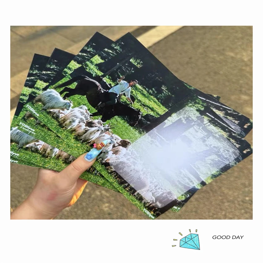 Customize CMYK Digital Printing A4 Size Flyer Double-Folding Leaflet in Art Coated Fancy Paper for Brochures