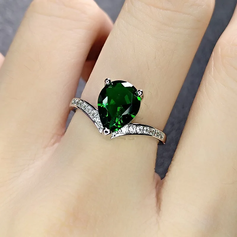 Green tourmaline ring Water drop shape three claws emerald diamond ring for couples to propose green crystal ring