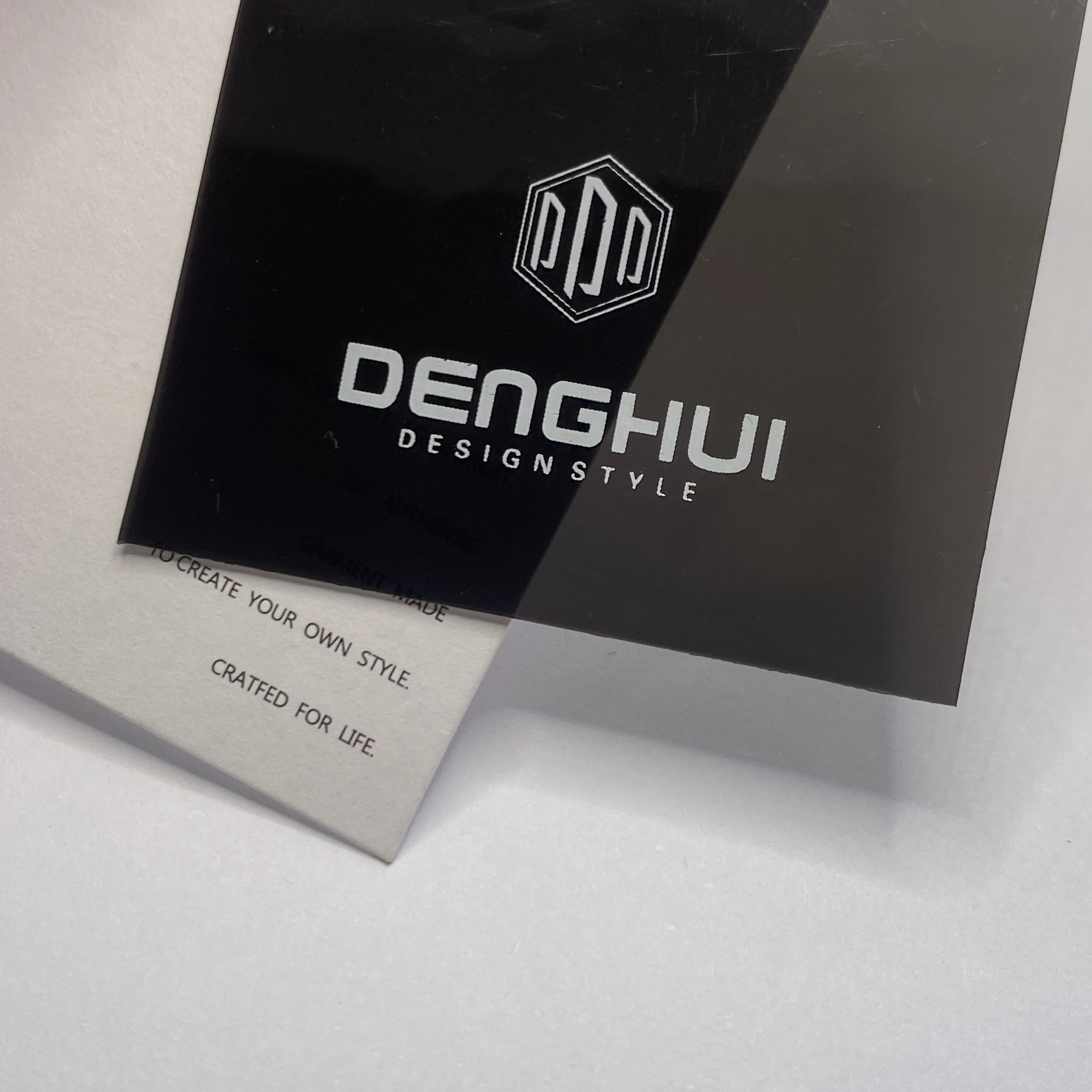 Hot Selling plastic parcel tag Luxury Clothing Hang Tag Label Customized PVC Plastic Garment Hang Tag Sets With String