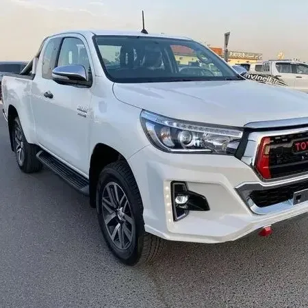 Подержанные автомобили Toyota Hilux дизель/бензиновый Пикап 4x4 RHD / LHD