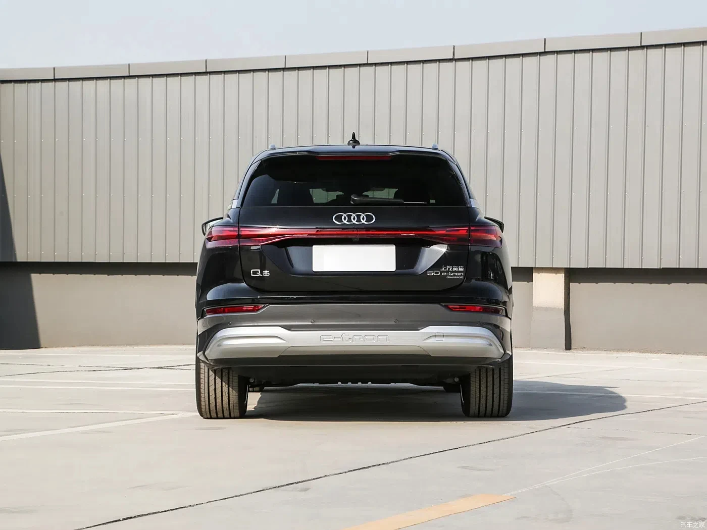 Роскошный Электрический AWD SUV Audi Q5 e-tron 550 км энергии 1 83 л/100 R21 Размер шины большое пространство б/у новый автомобиль