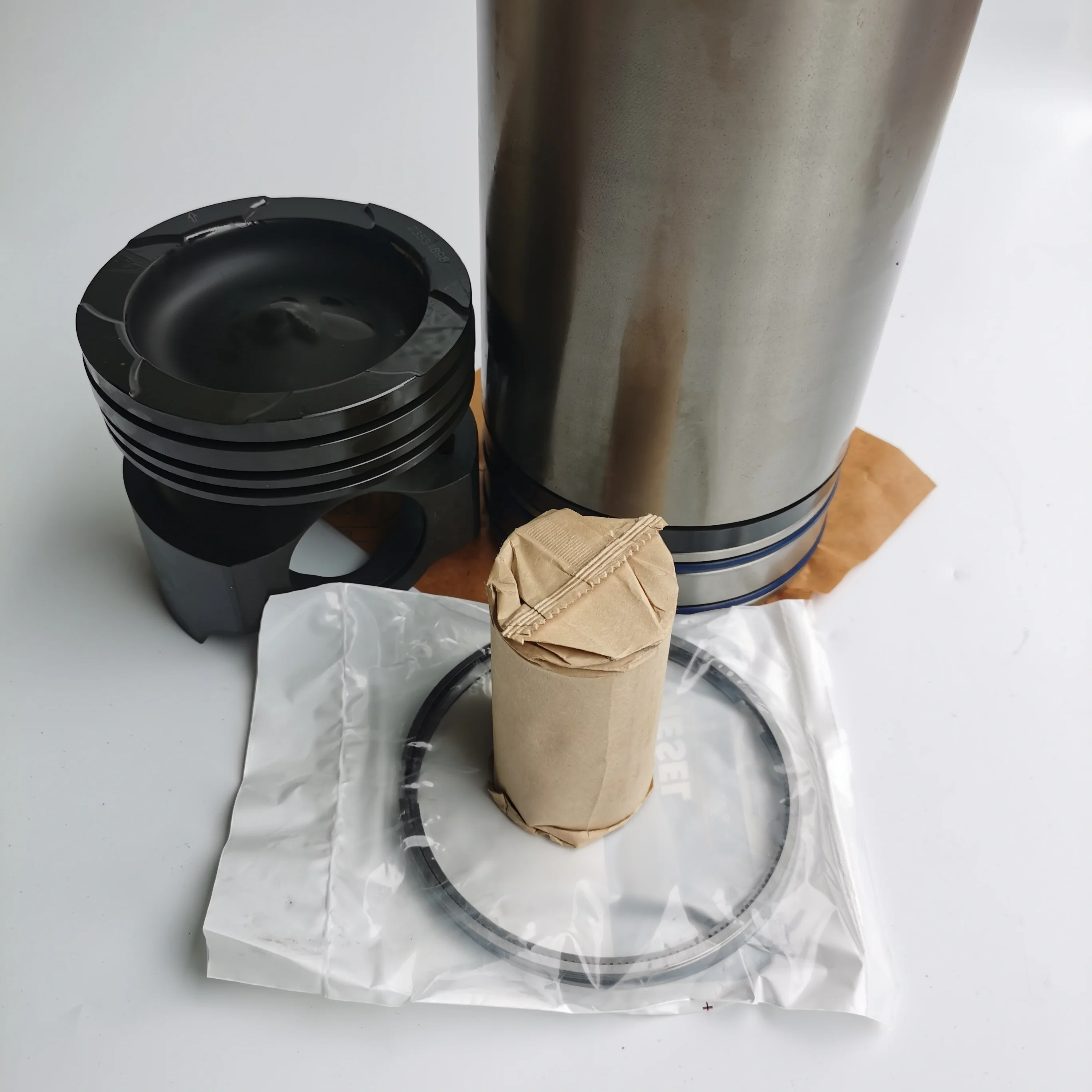 S60 133mm 14L Detroit Diesel Engine Parts Cylinder Liner Detroit Series 60 23531250 23531259 23531520 23531503