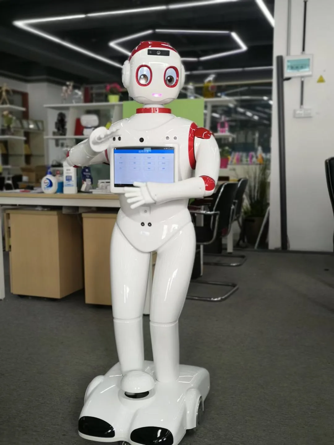 Humanoid robot /AI Medida de temperatura Temperature measurement test robot/Christmas gift robot toys