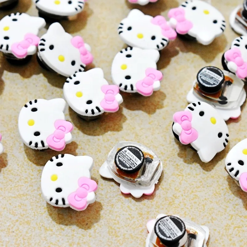 
New Arrival Cartoon Fantastic Lighting up Charming LED Clog Shoe Charms Flashing Party Lights Hole Bag Pack for Kids 