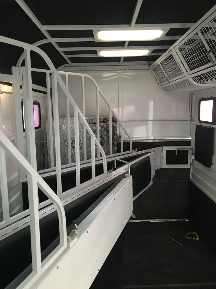 2 horse angle load trailer with kitchenette bunk beds inside