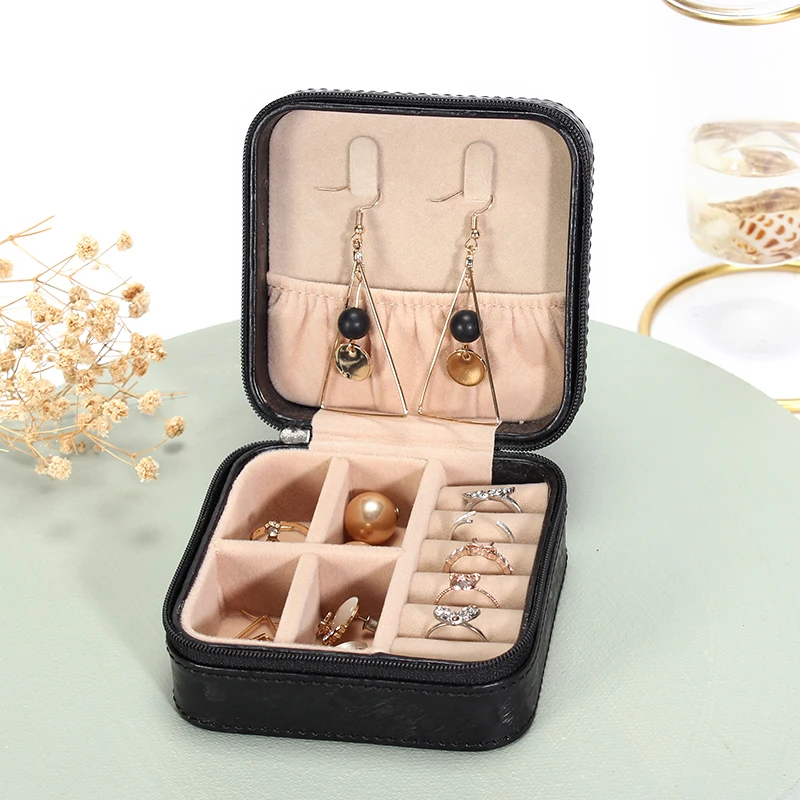 
Custom design color and size small portable travel zipper Leather jewelry case 