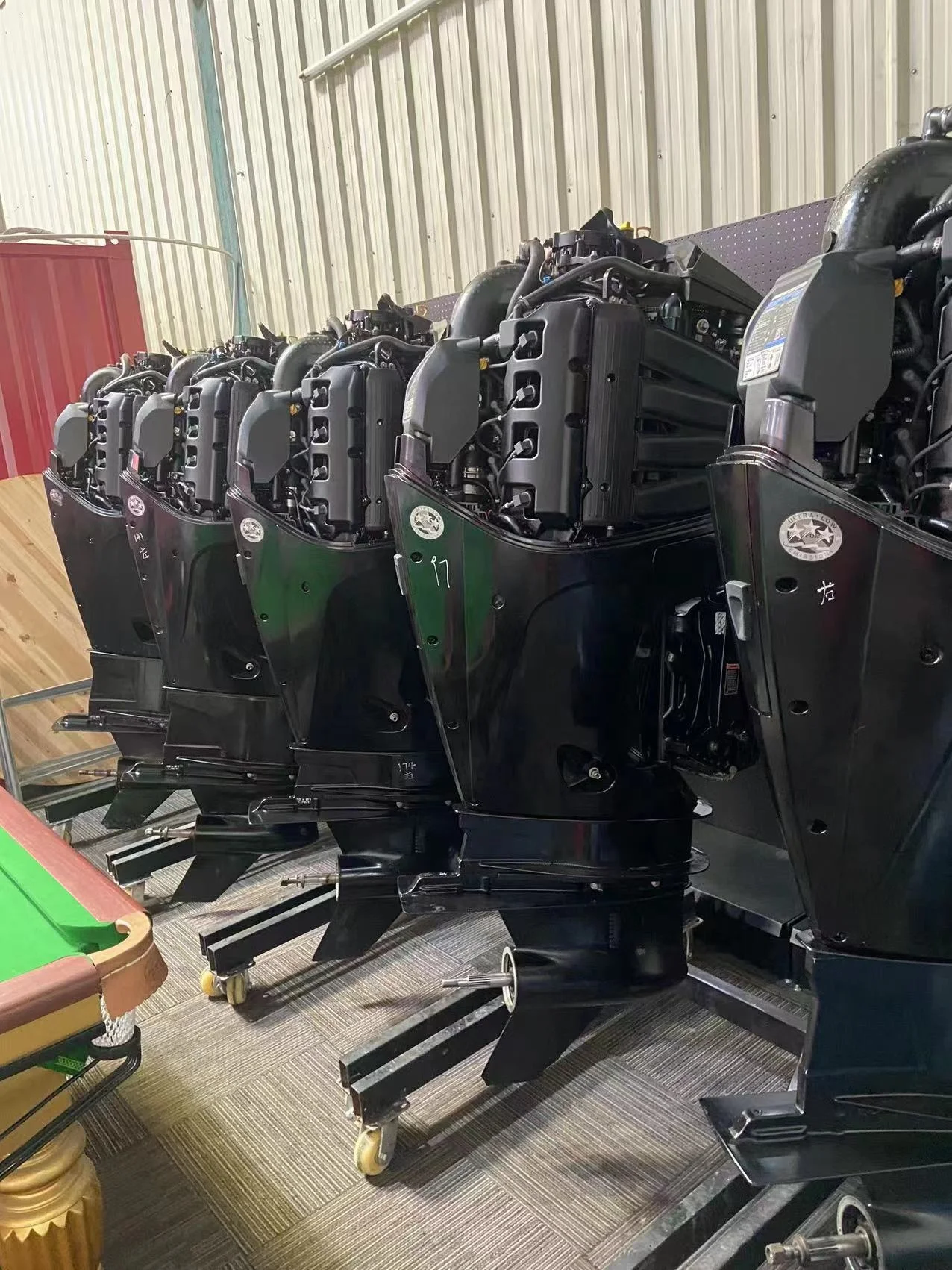 Подержанный подвесной лодочный мотор Mercury для продажи