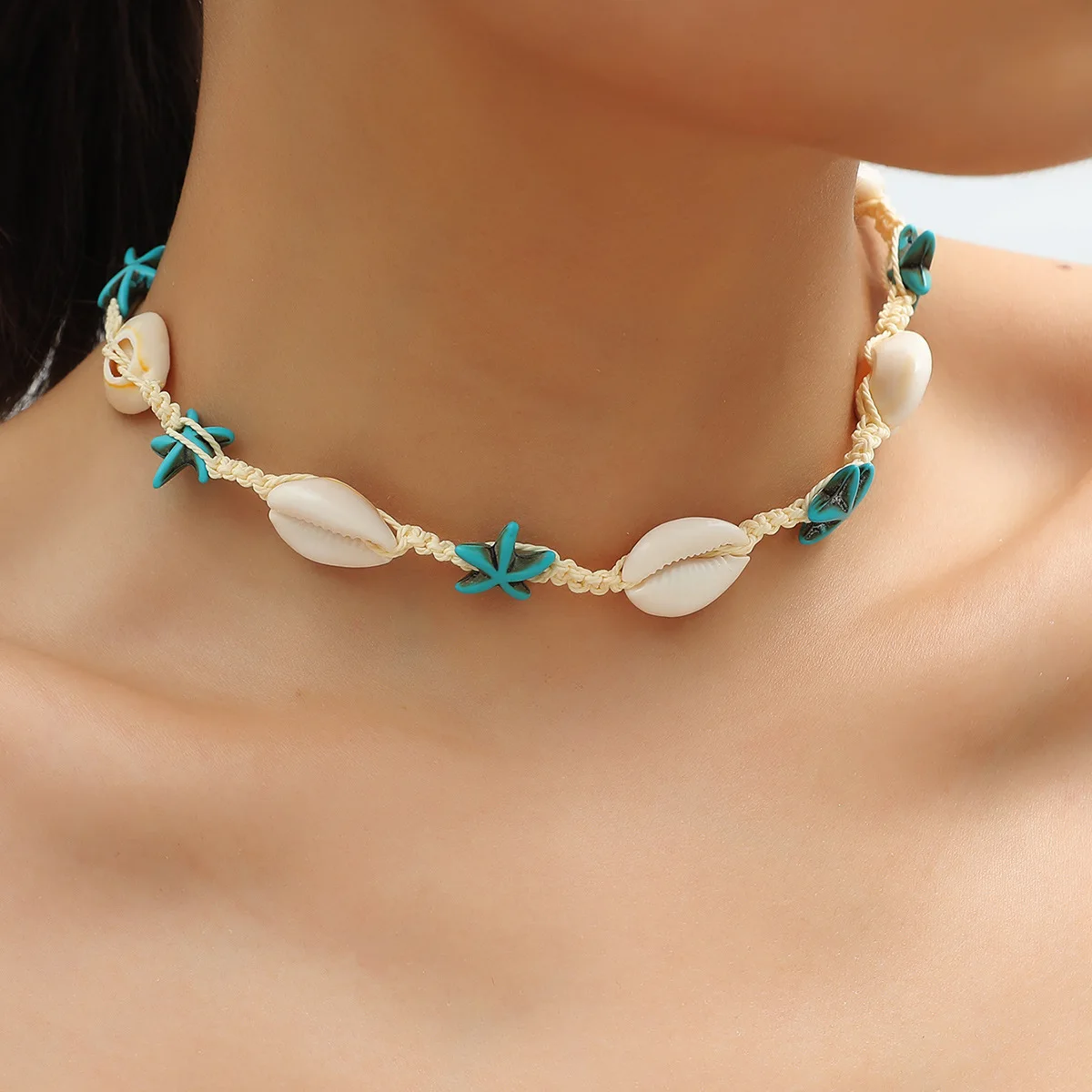 Wholesale Fashion Handmade Cowry Puka Sea Shell Necklace Summer Beach Shell Beaded Choker Bracelet