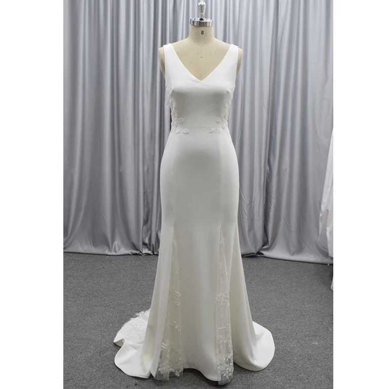 С низким вырезом на спине Свадебные платья из крепа с v-образным Свадебное платье накидкой для девочек со шлейфом женщин