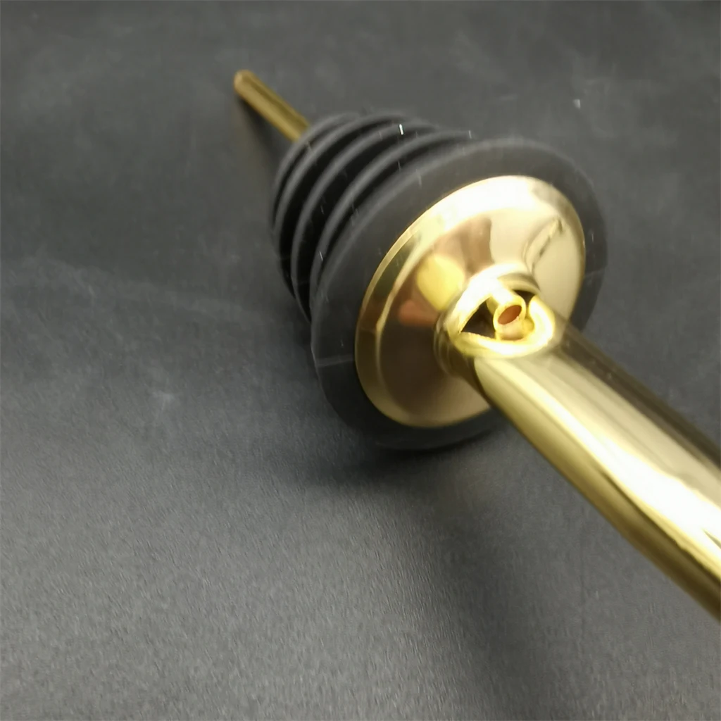 Hot best seller custom Stainless Steel Rose gold stainless steel liquor oil bottle wine aerator pourer and stopper with cover