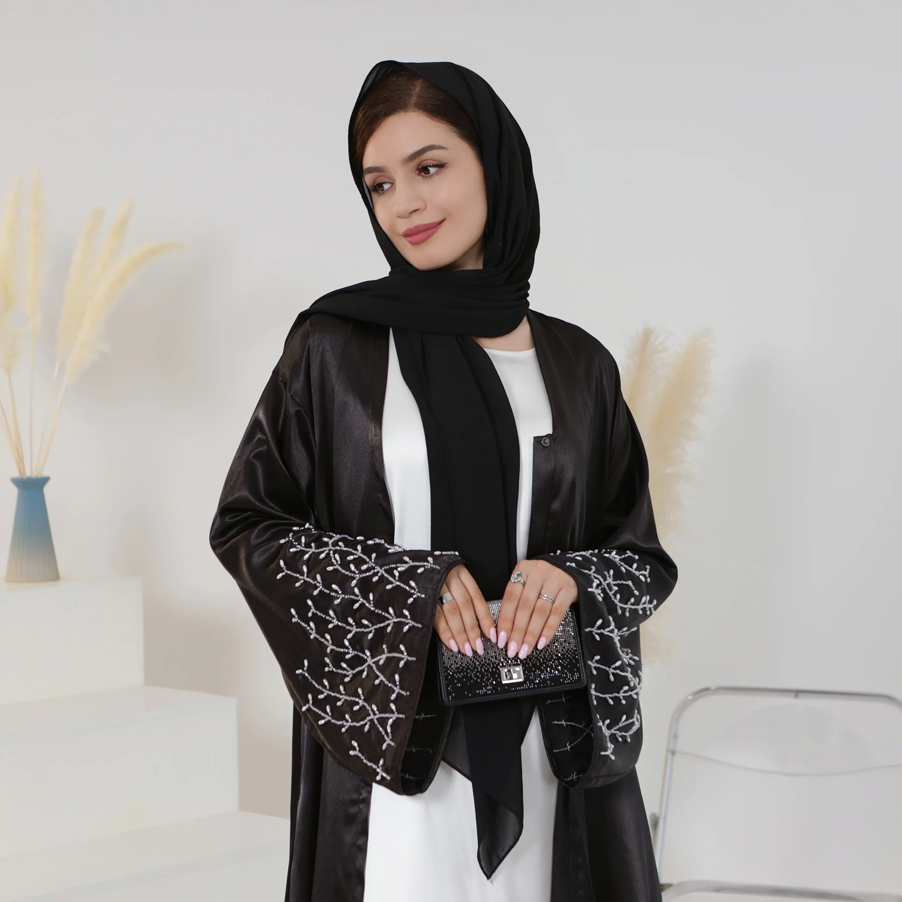 Loriya 2023 Hand made Pearls Satin Luxury Abaya Dubai Modest Dresses New Islamic Clothing Abayas for Women Muslim