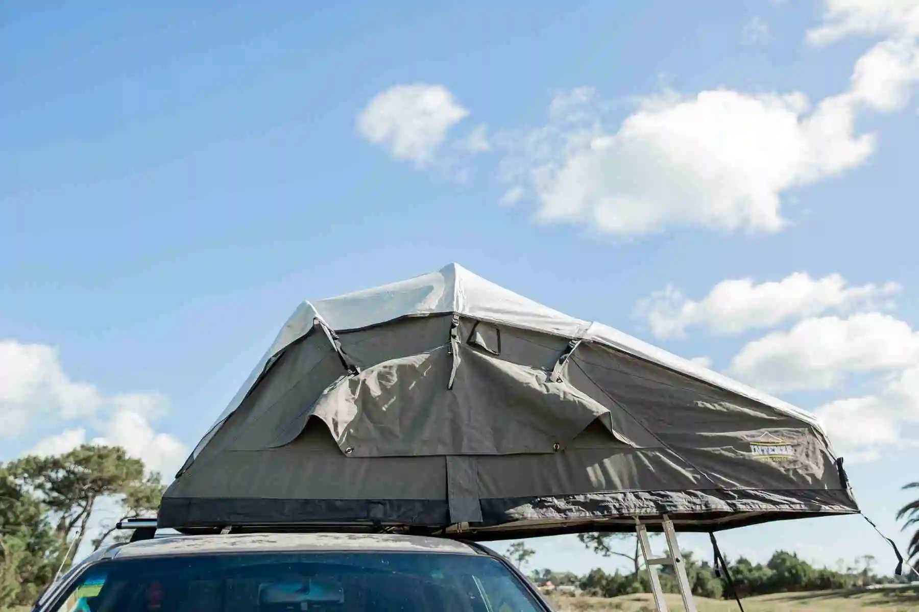 High Quality Aluminum Camper Trailer Car Outdoor Camping Roof Top Tent For Suv Car Roof