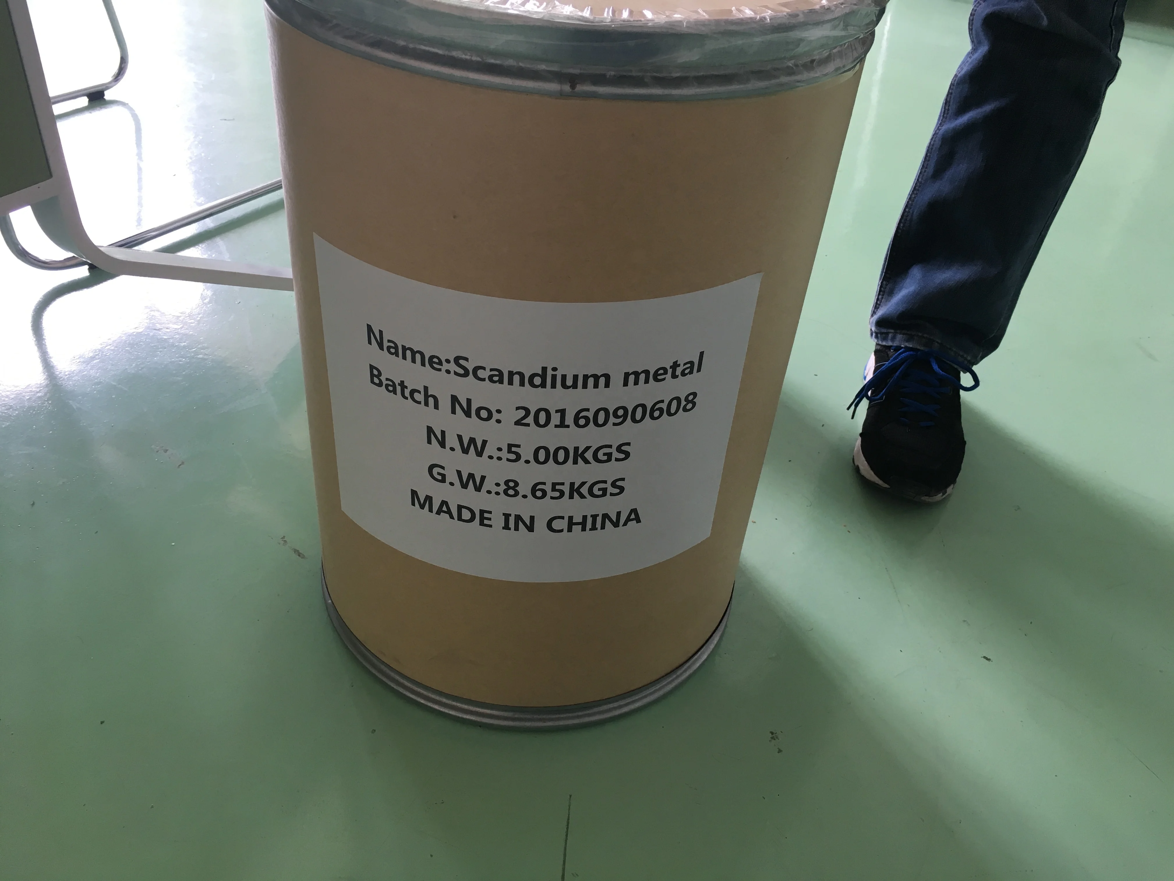 High Purity 99.999% Distilled Scandium Metal Rare Earth Product at Competitive Price