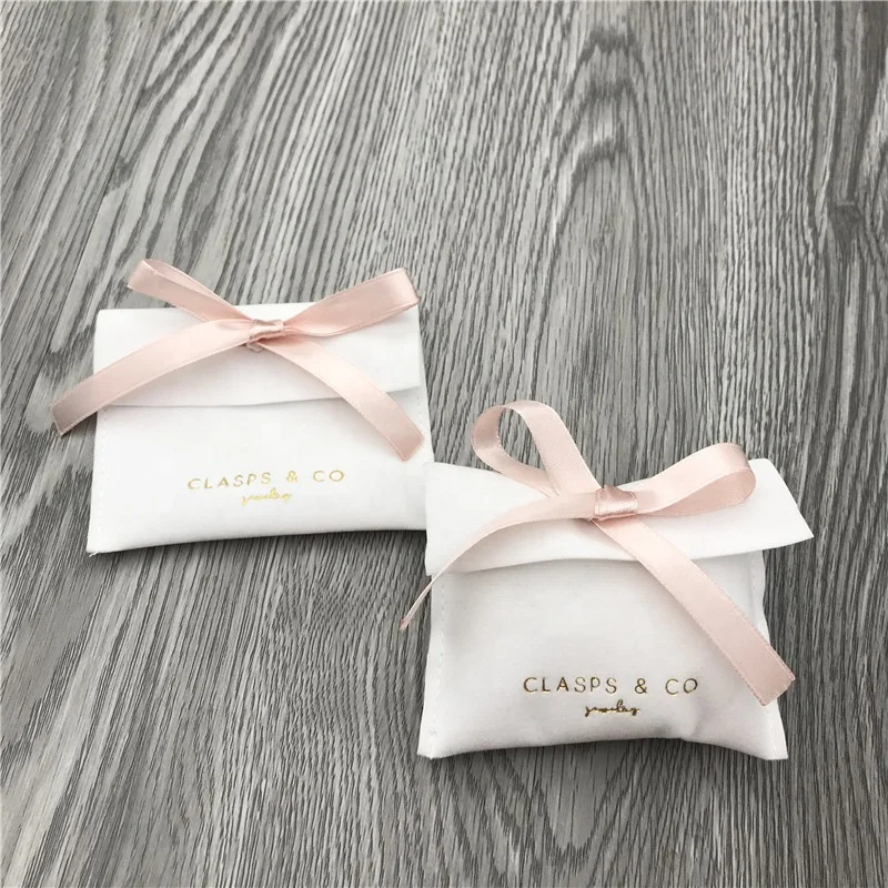 Custom velvet folding suede jewelry pouches for jewelry, LUXURY Embossed small envelope jewelry gift packing pouch with ribbon