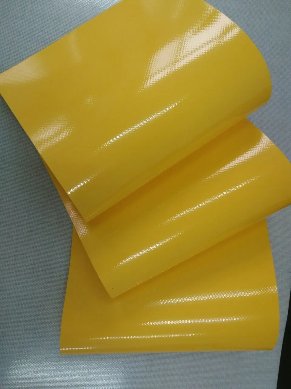 PVC Coated Fabric 1000D For High Speed Door PVC Fabric Durable Lonas Tarps For Roll Up Door 0.9mm 1.2mm Lacquer PVC Door