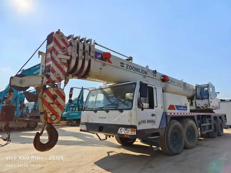 2014  Used all terrain crane  80 Tons Telescopic Boom Zoonlion  80t Truck  Crane for Sale