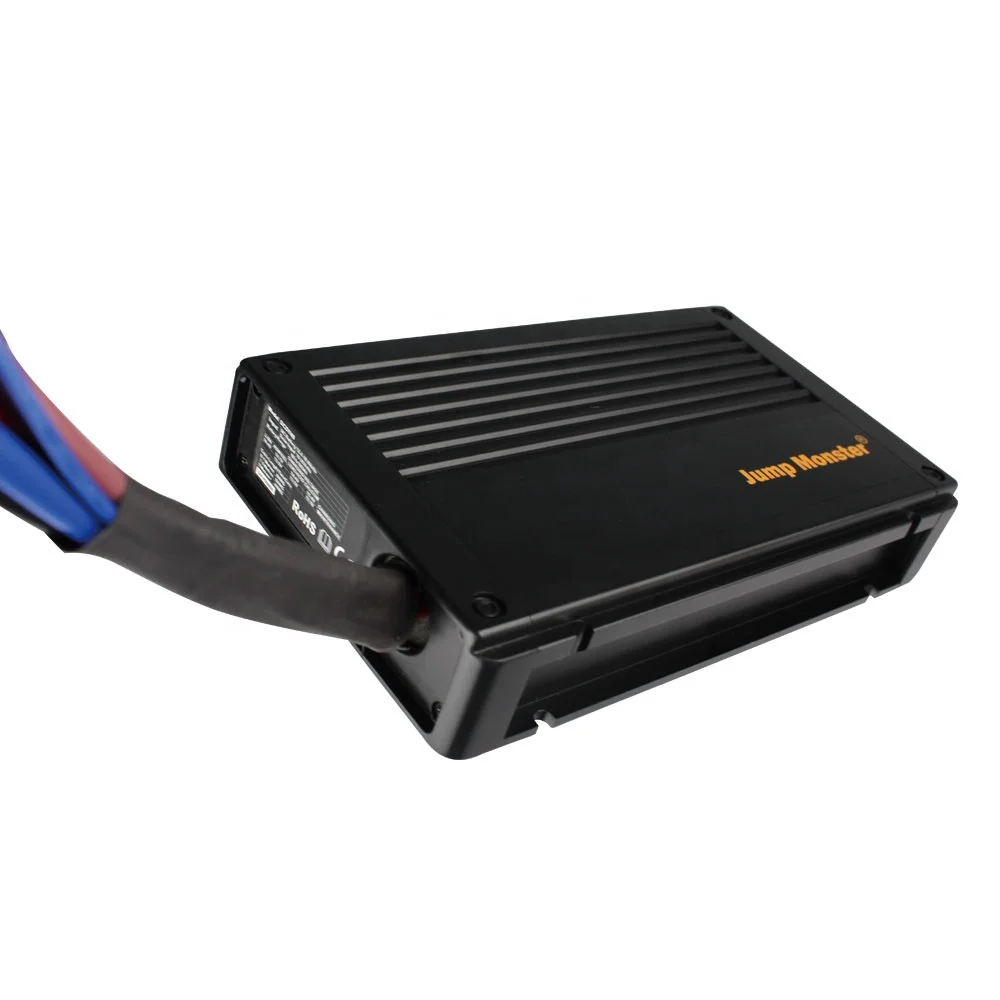 Waterproof IP65 Lead acid /Li-ION /LiFePO4 Battery on RVs, exposed cars, campers, ships 12.4v to 16v 40A dc/dc charger